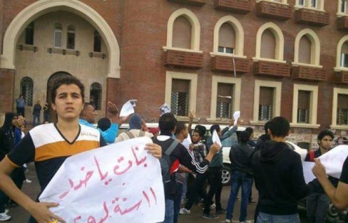 القبض على "15"ناشط سياسى فى اسوان تظاهرو ضد قانون التظاهر