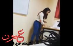 بالفيديو.. معلمة تثير الجدل بسبب ملابسها داخل الفصل