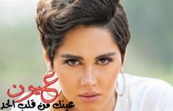 ياسمين رئيس تستفز جمهورها بحلق في "بطنها".. صورة