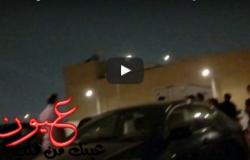 بالفيديو || مشاجرة عنيفة بين مصري وسعودي و5 سوريين بسبب خلاف على الكاشير
