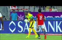 الشوط الأول من مباراة مصر وأوغندا في تصفيات كأس العالم روسيا 2018