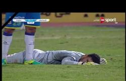 لحظة طرد حسام حسن "لاعب فريق سموحة" في الدقيقة 72 من المباراة أمام فريق الإسماعيلي
