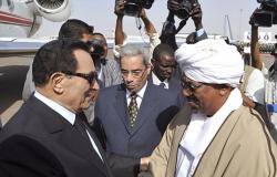 مجلة أمريكية: البشير ليس حسني مبارك ومصير حكم السودان معلق