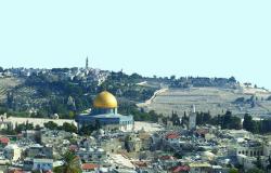 باحث فلسطيني يحذر العرب... ويطالب بنقل سفارات إلى القدس