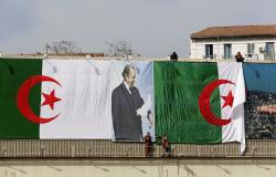 الداخلية الجزائرية تعلن عدد المرشحين المحتملين للانتخابات الرئاسية