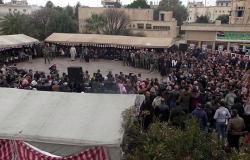 فيديو وصور... آلاف الفارين السابقين يلتحقون بالجيش ويشكرون الأسد على "العفو"