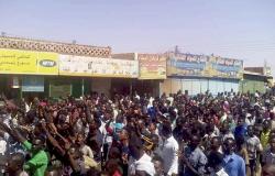 تزامنا مع الاحتجاجات... اجتماع عسكري في مكتب وزير الدفاع السوداني