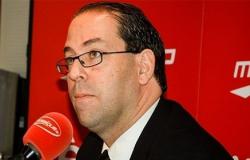 رئيس الحكومة التونسية يكشف عن علاقته المعقدة بالرئيس السبسي