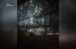 بالفيديو : سوريا.. قوات النظام تقصف إدلب بالفوسفور الأبيض المحرم دوليًا