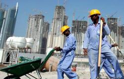 صحيفة فرنسية: العمال فى قطر يعملون فى ظل ظروف قسرية