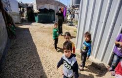 15 ألف طفل سوري في لبنان مهددون بـ"العراء"