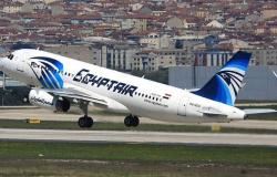 مصر للطيران تقرر إلغاء رحلتها المتجهة إلى الخرطوم بسبب أحداث السودان