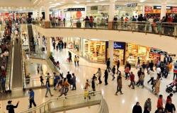 مسؤول: السماح للمحلات التجارية بالعمل 24 ساعة يرفع الإنفاق الاستهلاكي