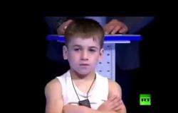 طفل روسي يحطم رقما خياليا قياسيا في تمرين الضغط