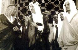 أمير سعودي ينشر فيديو نادر لملوك خلال حدث استثنائي بالمملكة