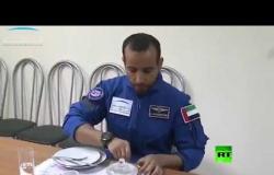 شاهد طعام الرائد الإماراتي المتجه إلى المحطة الفضائية