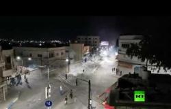 اشتباكات عنيفة بين المحتجين وقوات الأمن الأردنية في مدينة الرمثا الحدودية مع سوريا