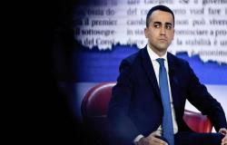 رابطة النجوم الخمسة الإيطالية تعلق محادثات تشكيل حكومة جديدة