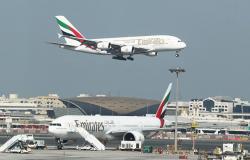 الإمارات... تخفيض أسعار تذاكر الطيران حتى 40%