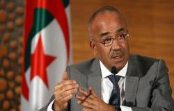 وكالة: رئيس الوزراء الجزائري سيستقيل قريباً