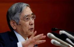 محافظ المركزي الياباني: تبادلت الآراء مع آبي حول الاقتصاد والأسواق