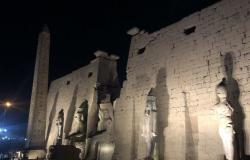 تماثيل رمسيس الثاني في مدخل معبد الأقصر تثير جدلا