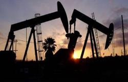 النفط يرتفع 1% مع التوترات في الشرق الأوسط