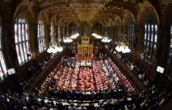 عودة البرلمان البريطاني للعمل بعد قرار المحكمة العليا