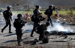 وفاة فلسطيني وإصابة 63 آخرين برصاص الجيش الإسرائيلي