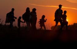عشرات العائلات المهجرة تعود إلى منازلها في القصير