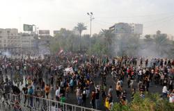إطلاق الرصاص الحي على المتظاهرين لمنع تقدمهم في بغداد