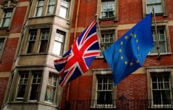 تقرير: الاتحاد الأوروبي ينفي تقديم تنازلات لتأمين صفقة للبريكست