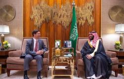 ولي عهد السعودية يبحث سُبل التعاون مع وزير الدفاع الأمريكي