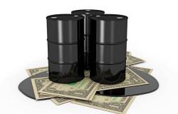 تراجع أسعار النفط مع تجدد مخاوف نمو الاقتصاد العالمي