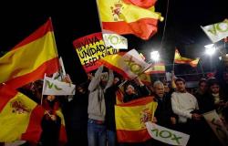 حزب بيدرو سانشيز يفوز بالانتخابات الإسبانية وسط غياب أغلبية مطلقة