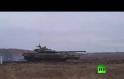 الدبابات تطلق النار في مقاطعة سفيردلوفسك الروسية..