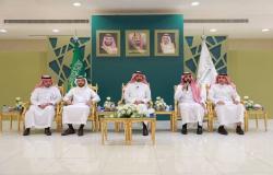 وزير: السعودية تطلق تأشيرات عمل بشروط جديدة الشهر المقبل