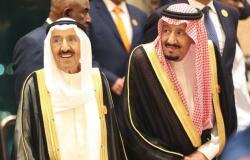 أمير الكويت يتسلم دعوة خادم الحرمين الشريفين لحضور القمة الخليجية