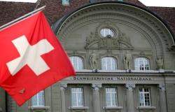 زيادة قوية في احتياطي النقد الأجنبي لدى سويسرا في نوفمبر
