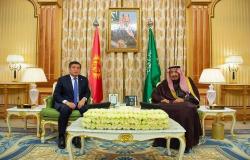 بالصور..الملك سلمان يشهد توقيع 6 اتفاقيات مع رئيس قرغيزستان