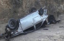 وفاة وإصابة آخر بحادث تدهور على الطريق الصحراوي