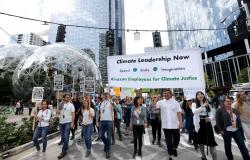 مئات من موظفي أمازون يخاطرون بوظائفهم في تظاهرات ضد سياساتها المناخية