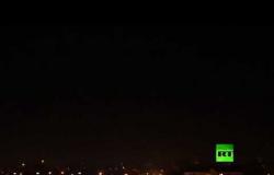 شاهد رد فعل أهالي دمشق لحظة التصدي لقصف صاروخي
