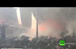 اندلاع حريق هائل بسوق تجارية في أذربيجان