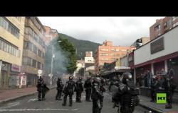 اشتباكات بين متظاهرين والشرطة في كولومبيا