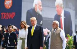 في زيارته الأولى..ترامب يغرد باللغة الهندية ويوقع صفقات مع "مودي"