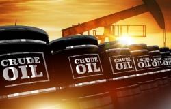 ارتفاع مخزونات النفط الأمريكية بأقل من التوقعات