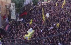 بالفيديو : الآلاف يشيعون خمسة من مقاتلي حزب الله قتلوا في سوريا