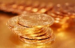 الذهب يقفز 37 دولاراً مع زيادة تكهنات خفض الفائدة