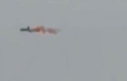 بالفيديو : شاهد لحظة اسقاط طائرة للنظام السوري فوق ادلب